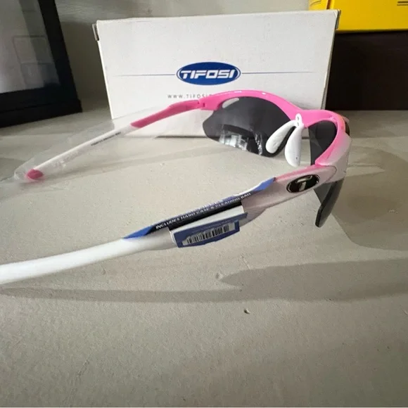 Tifosi Tyrant 2.0 Sport Wrap Sunglasses in White & Pink with Smoke Lens and - Picture 5 of 7